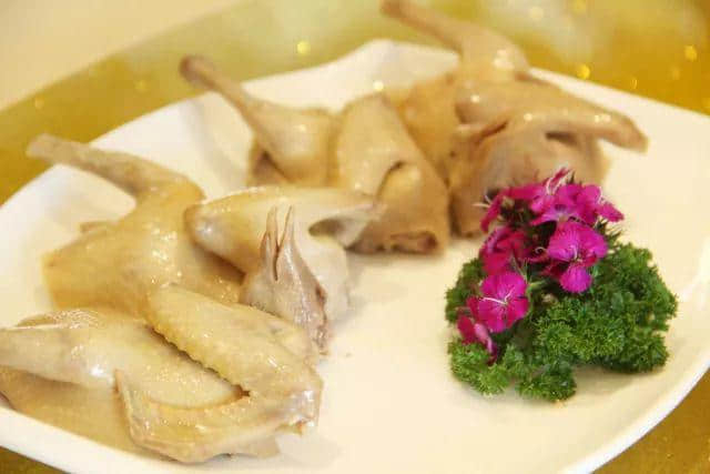 食粤菜、讲粤语，暖胃又暖心的节目