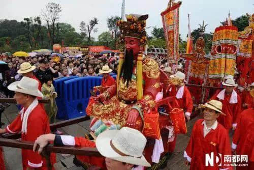 生为广东人，怎能不拜神