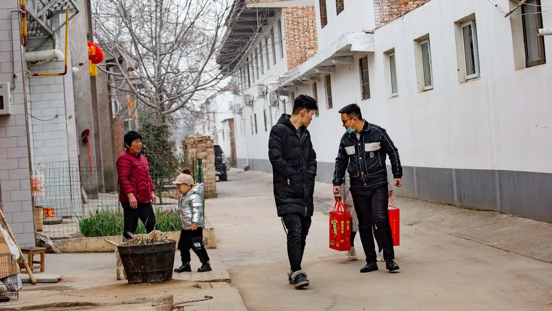 疫情防控松绑后，春节的年味就能回来了吗？